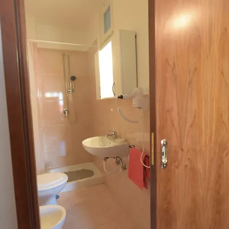 Sunset לינה וארוחת בוקר