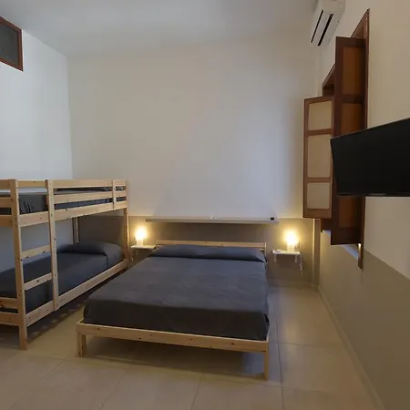 לינה וארוחת בוקר Sunset 3*