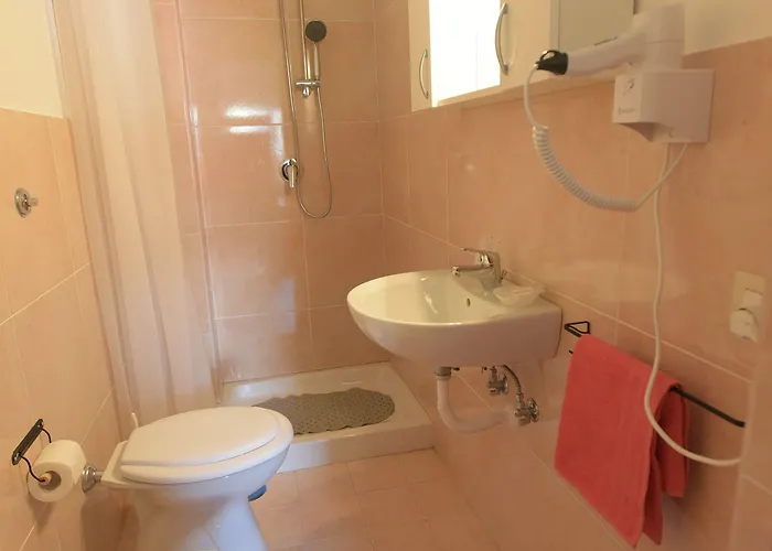 Sunset Bed & Breakfast 3*